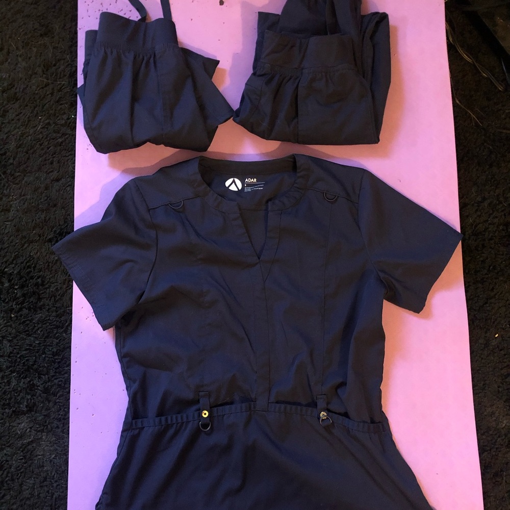 Adar scrub set